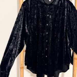 Jessica Simpson Black Velvet Tunic Blouse